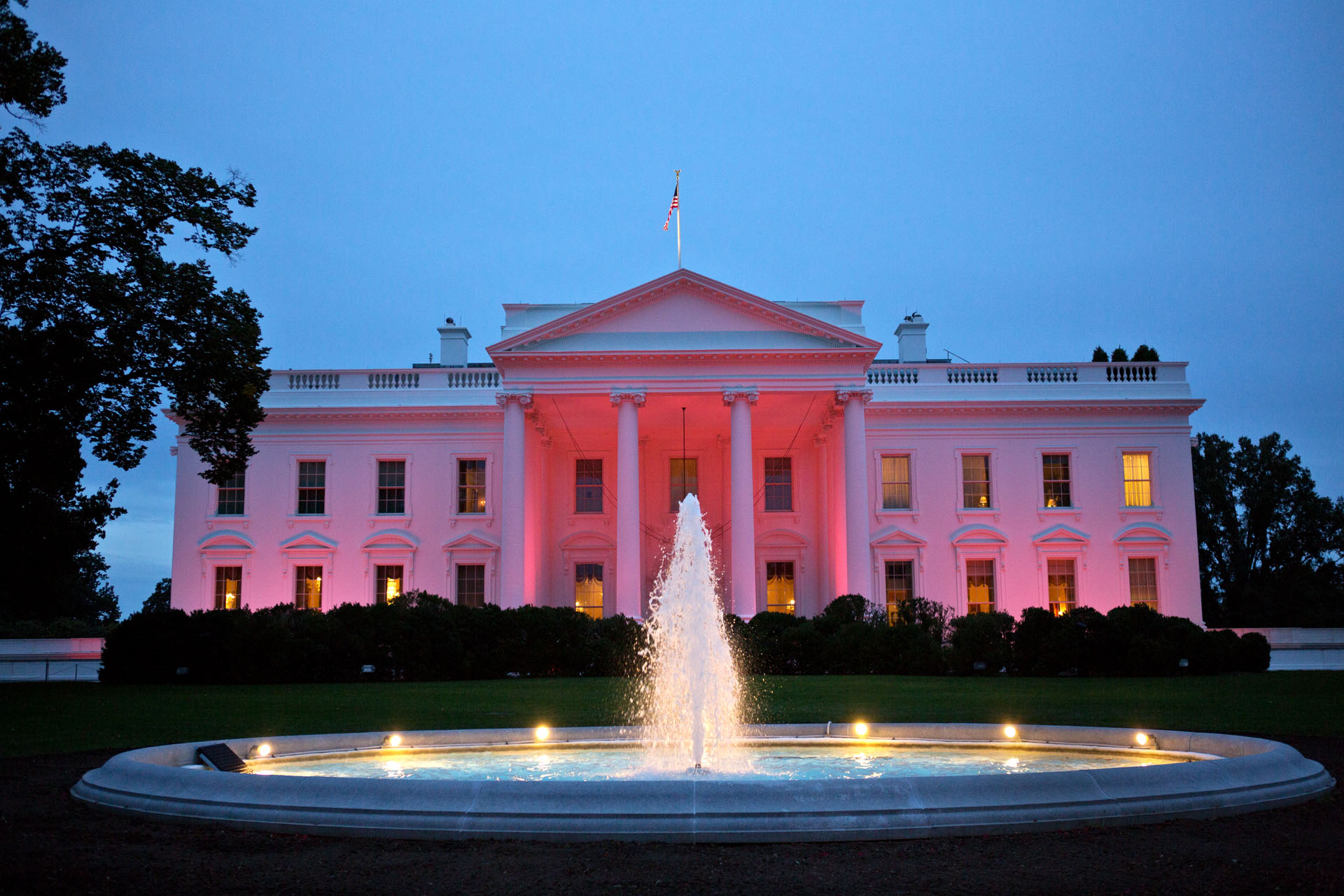 Белый дом. Белый дом (the White House). Резиденция президента США белый дом. США белый дом Джордж Вашингтон. Белый дом Вашингтон 6 этажей.